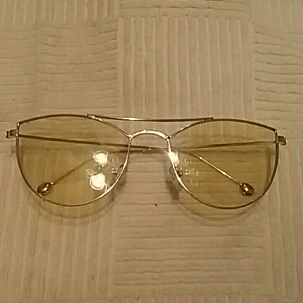 Retro Wire Frame